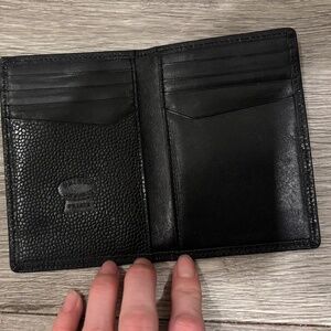 Black men’s leather wallet